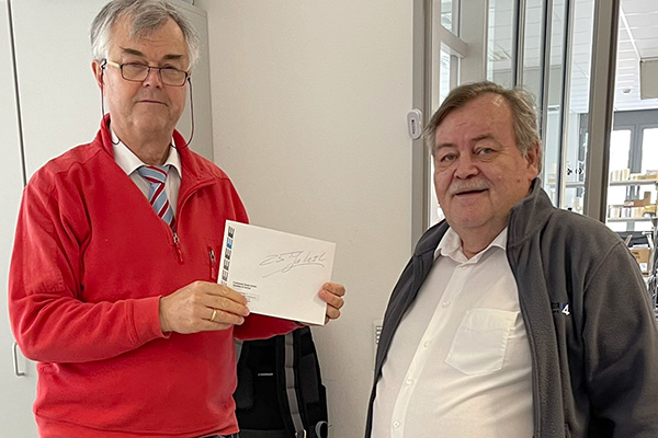 Ein Viertel Jahrhundert Support für eXtra4 Hartmut Kasper als Firmenjubilar geehrt